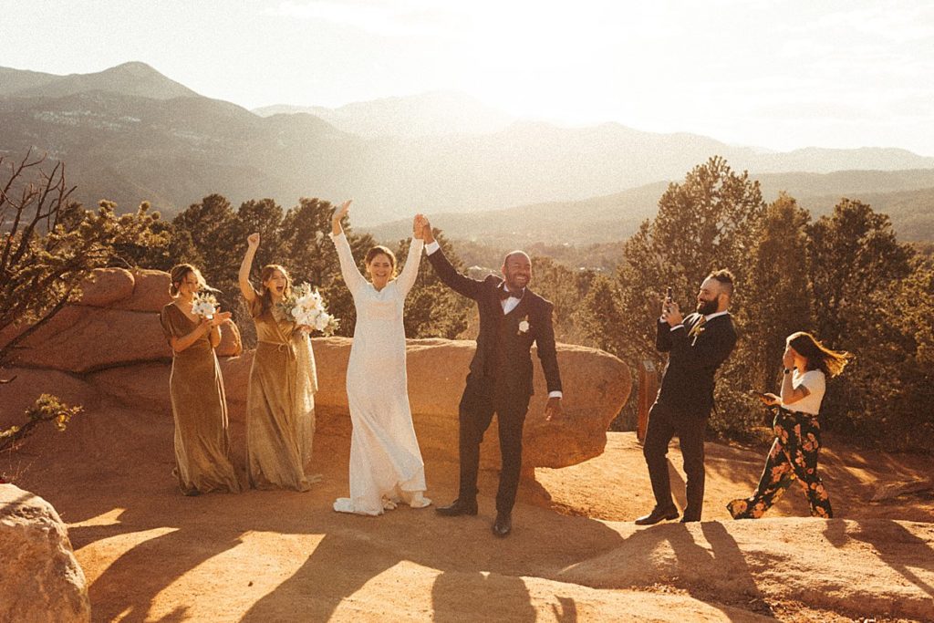 a couple at garden of the gods getting married