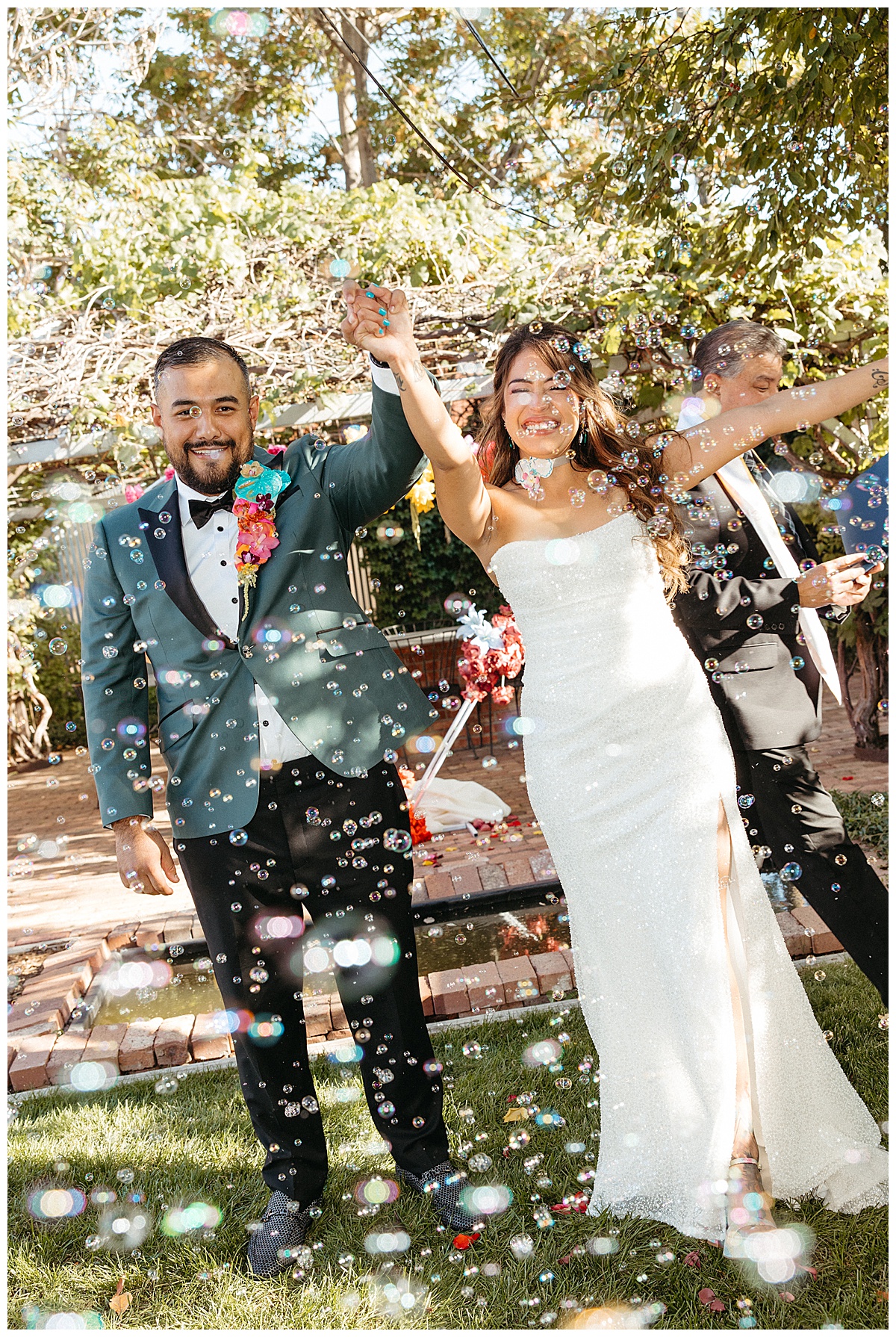 A wedding at Blanc Denver in the courtyard.