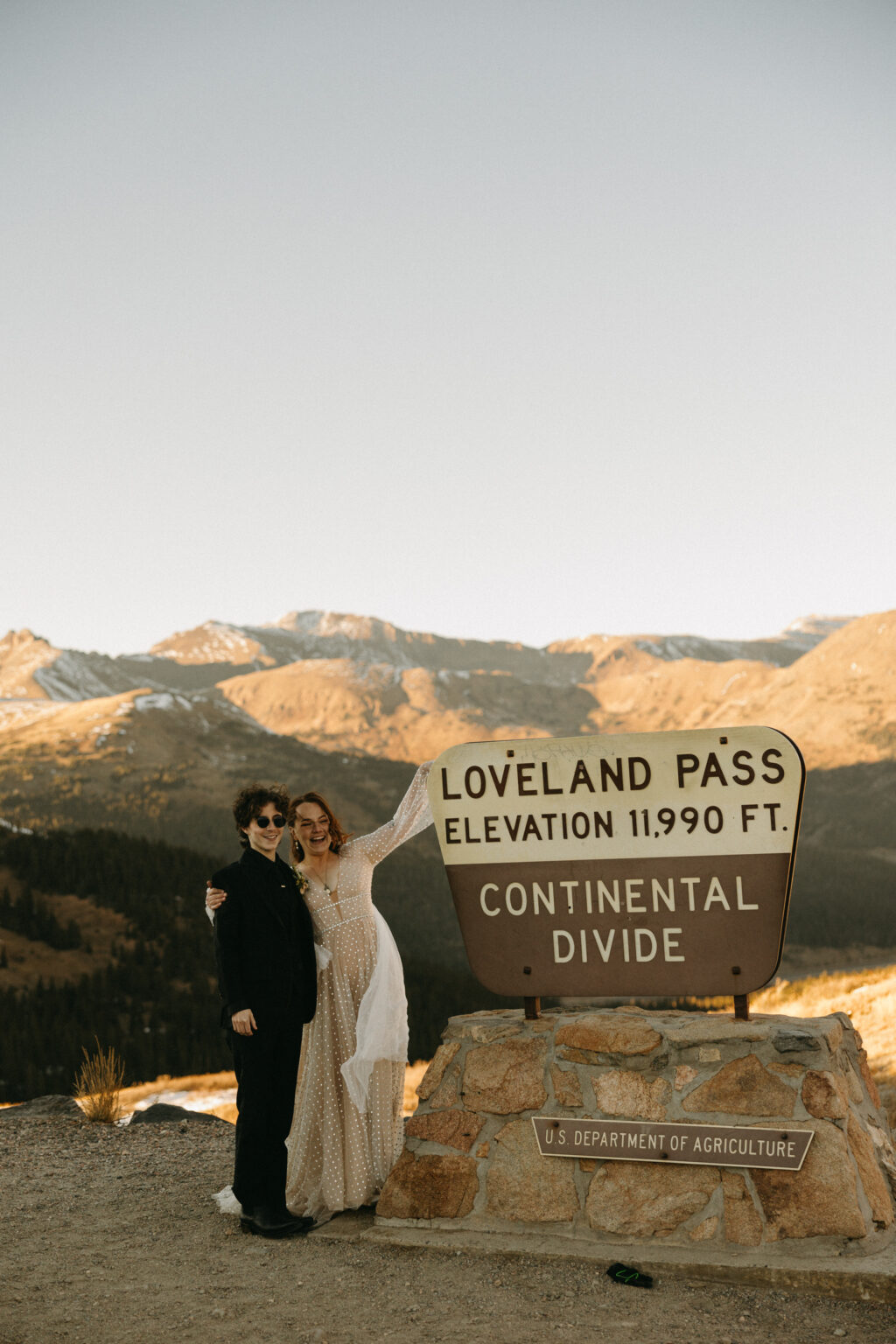 A Guide to Eloping at Loveland Pass Colorado Elopement Photographer